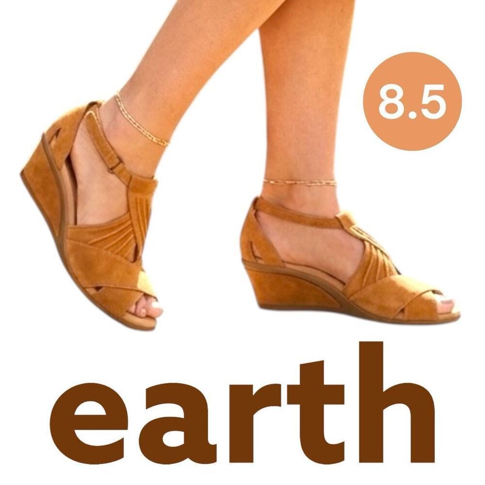 Earth Women's Curvet Suede Cross Strap Peep Toe Wedge Sandals Biscuit Size 8.5